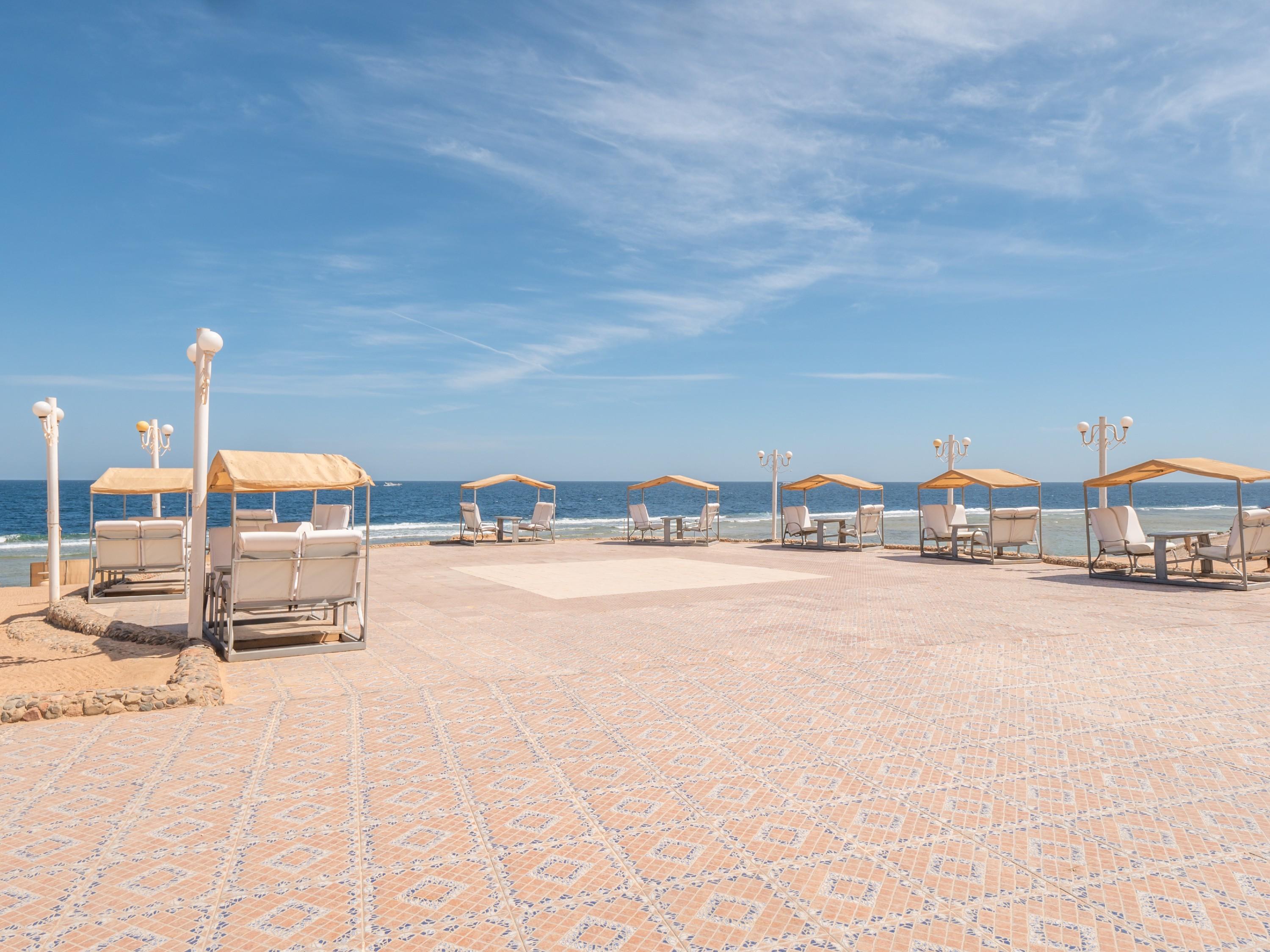 Serenity Alpha Beach - Ex Serenity Makadi Beach Eksteriør billede The Dead Sea
