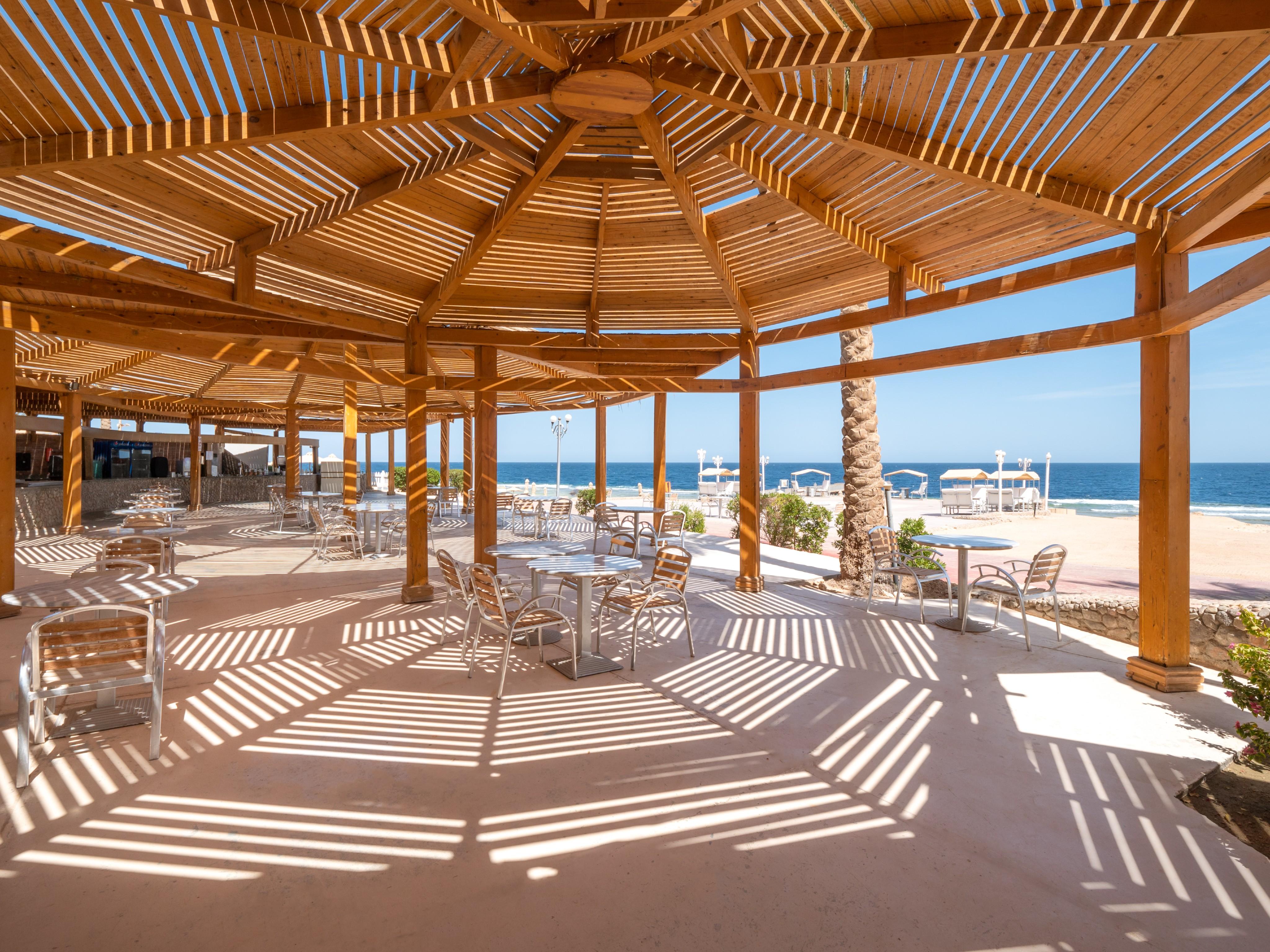 Serenity Alpha Beach - Ex Serenity Makadi Beach Eksteriør billede The beach at the resort