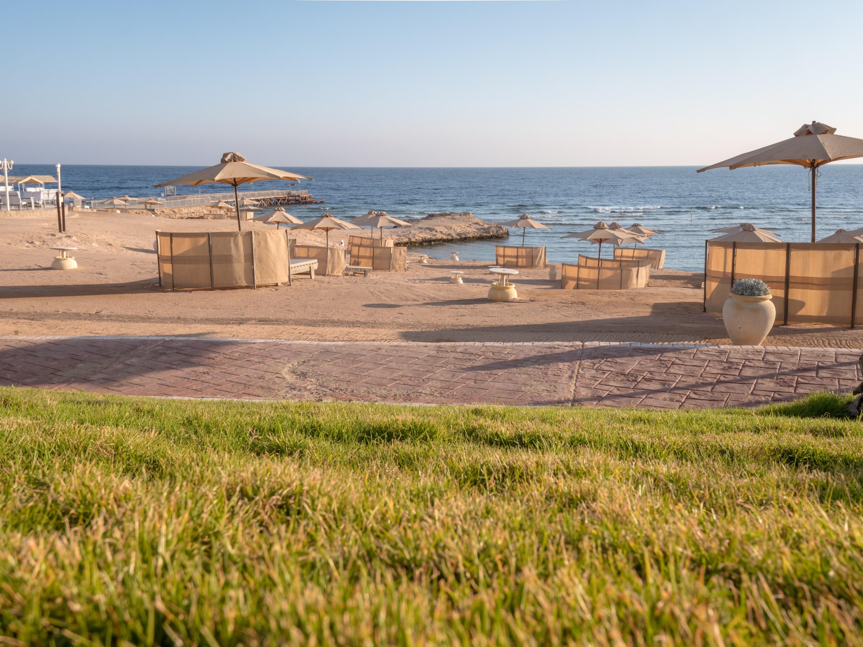 Serenity Alpha Beach - Ex Serenity Makadi Beach Eksteriør billede Beach in the resort
